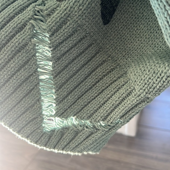 POL sweater - Picture 6 of 7